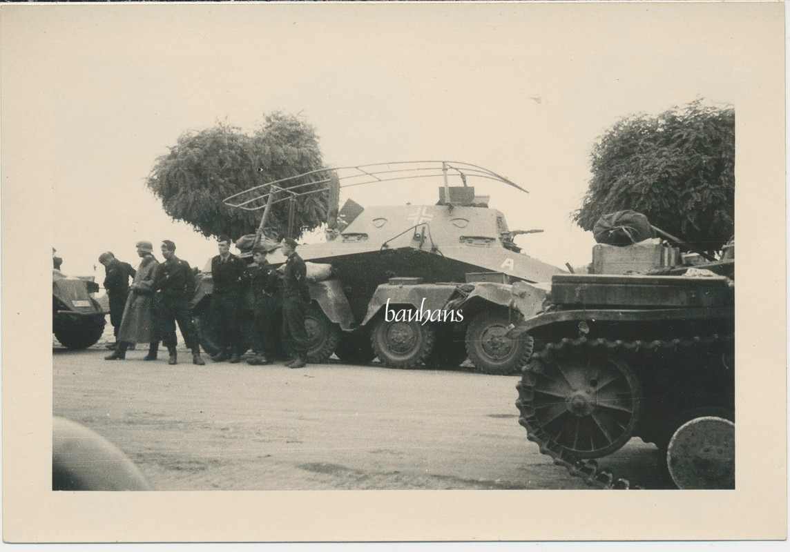 Sd.Kfz 232 (8-Rad) Panzerspähwagen