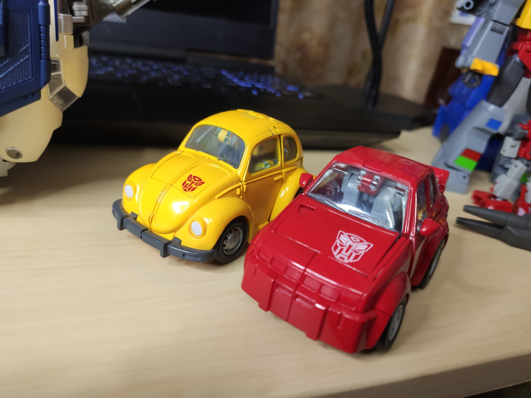 Masterpiece-Cliffjumper-02