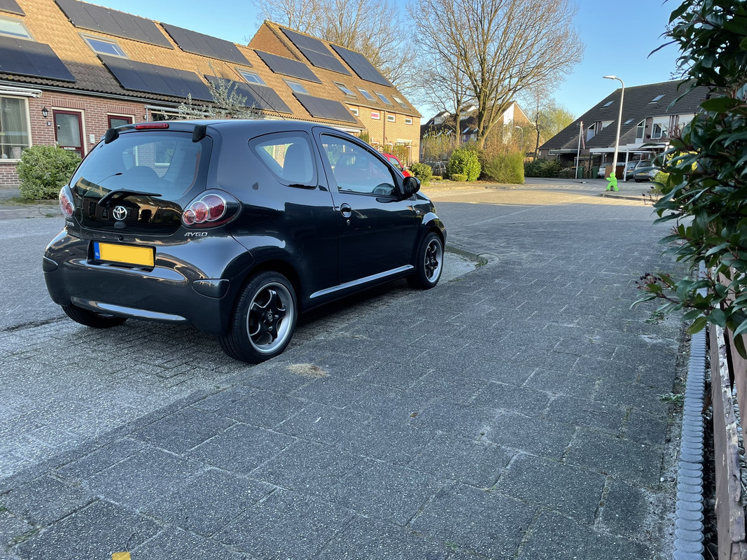 0172D09F-6956-48C8-93A7-D1D486CC2530