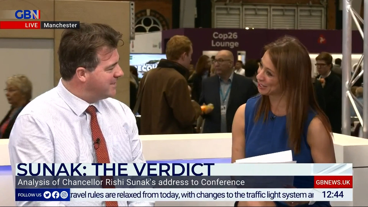 10.04 - 12.00.00 - The Briefing Lunchtime with Gloria De Piero. Your ....ts_snapshot_45.33.527