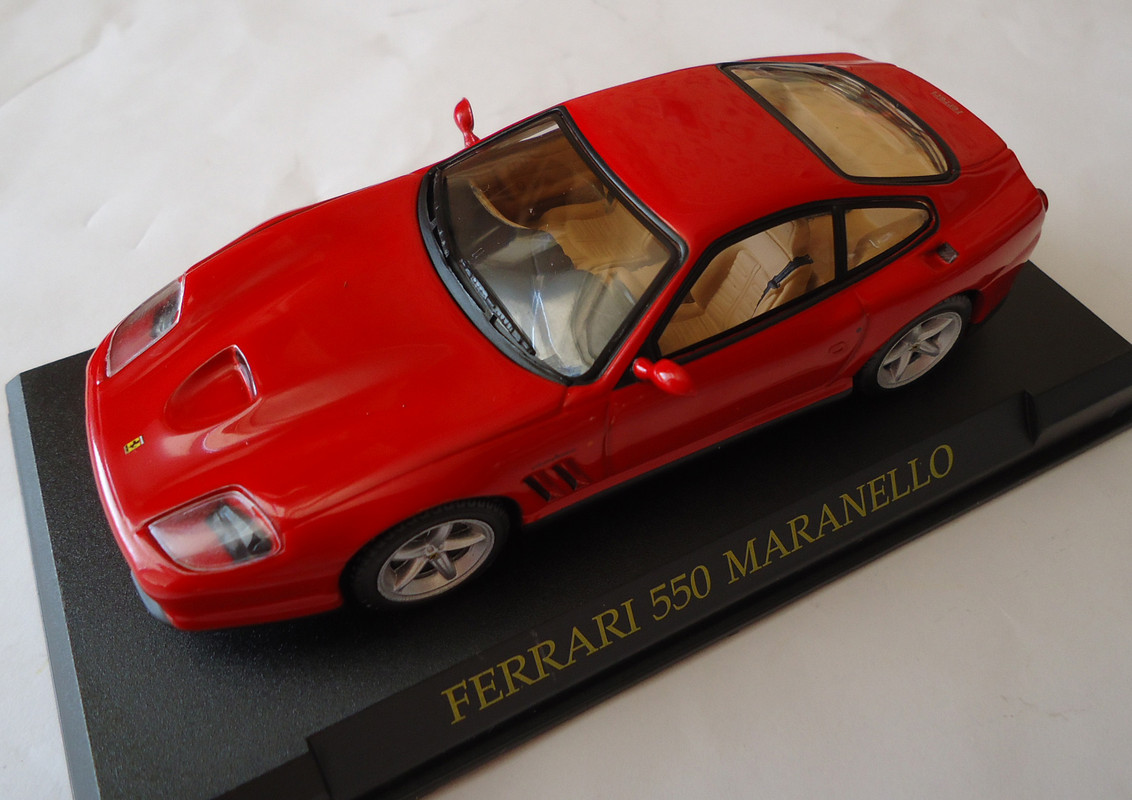Ferrari-550 Maranello