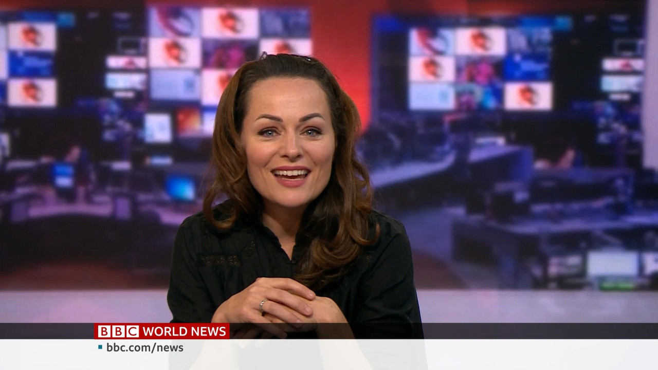 11.19 - 06.00.00 - BBC World News. News. Reporting on the day's inter....ts_snapshot_52.23_[2021.11.