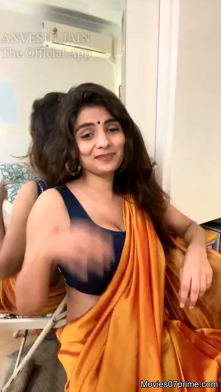 Anveshi jain Live.mp4.0004