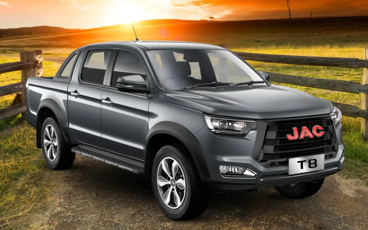 https://i.postimg.cc/W3rG9qJN/JAC-T8-Bakkie.webp