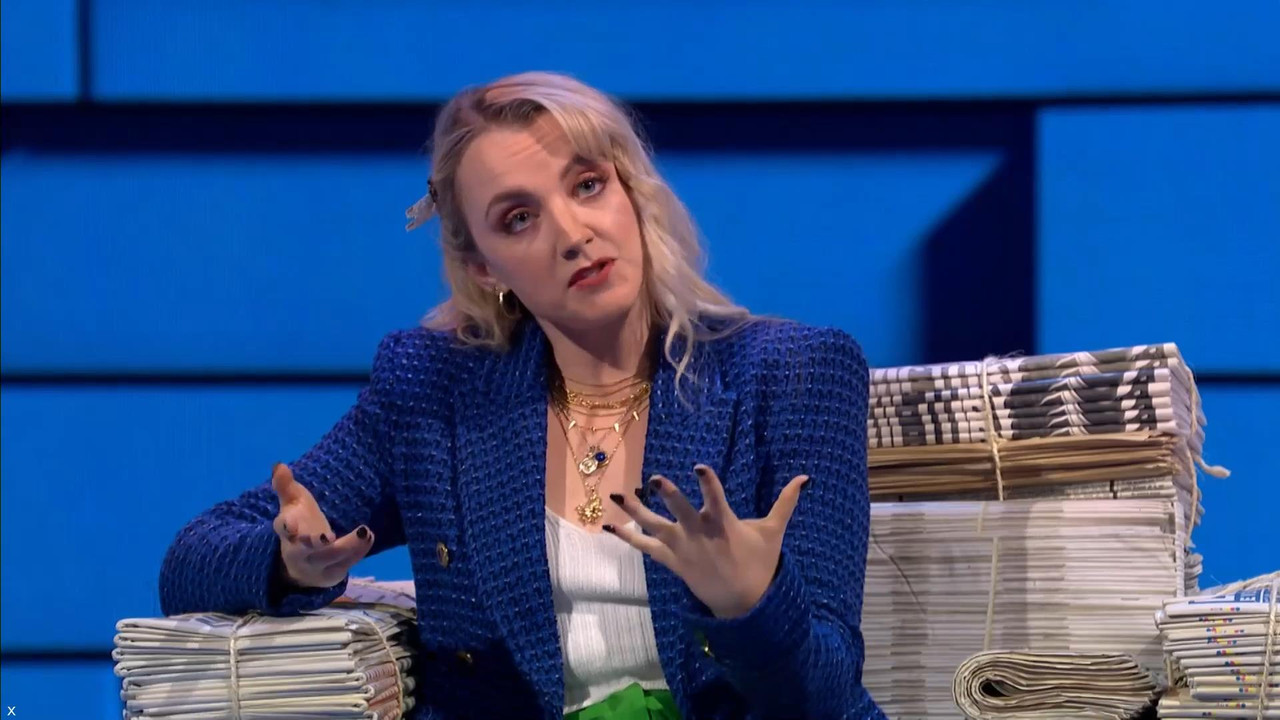Evanna Lynch 041121.mp4_snapshot_08.41_[2021.11.04_23.56.11]
