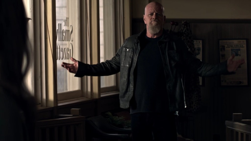 Lex-Luthor-shrugs-in-Superman-and-Lois