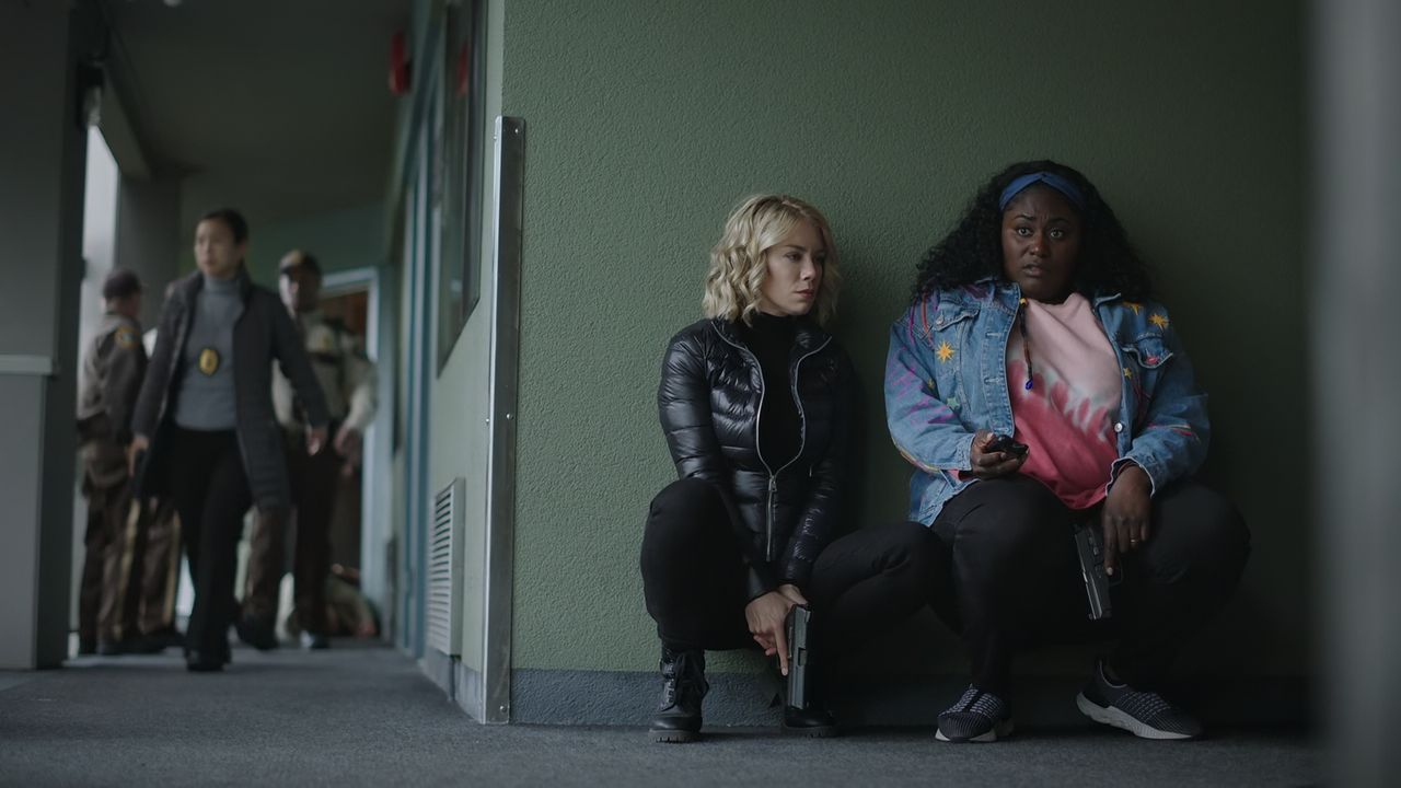 Peacemaker.S01E07.Stop.Dragon.My.Heart.Around.1080p.10bit.HMAX.WEB-DL.DD5.1.HEVC-Vyndros.mkv_snapsho