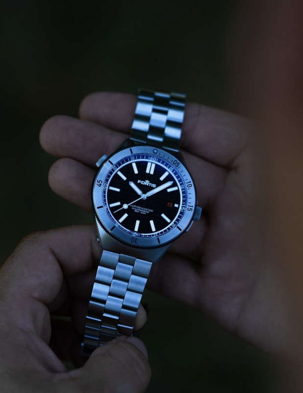 5B46011E-0AF8-4BFC-94F7-9C658EB9BE93