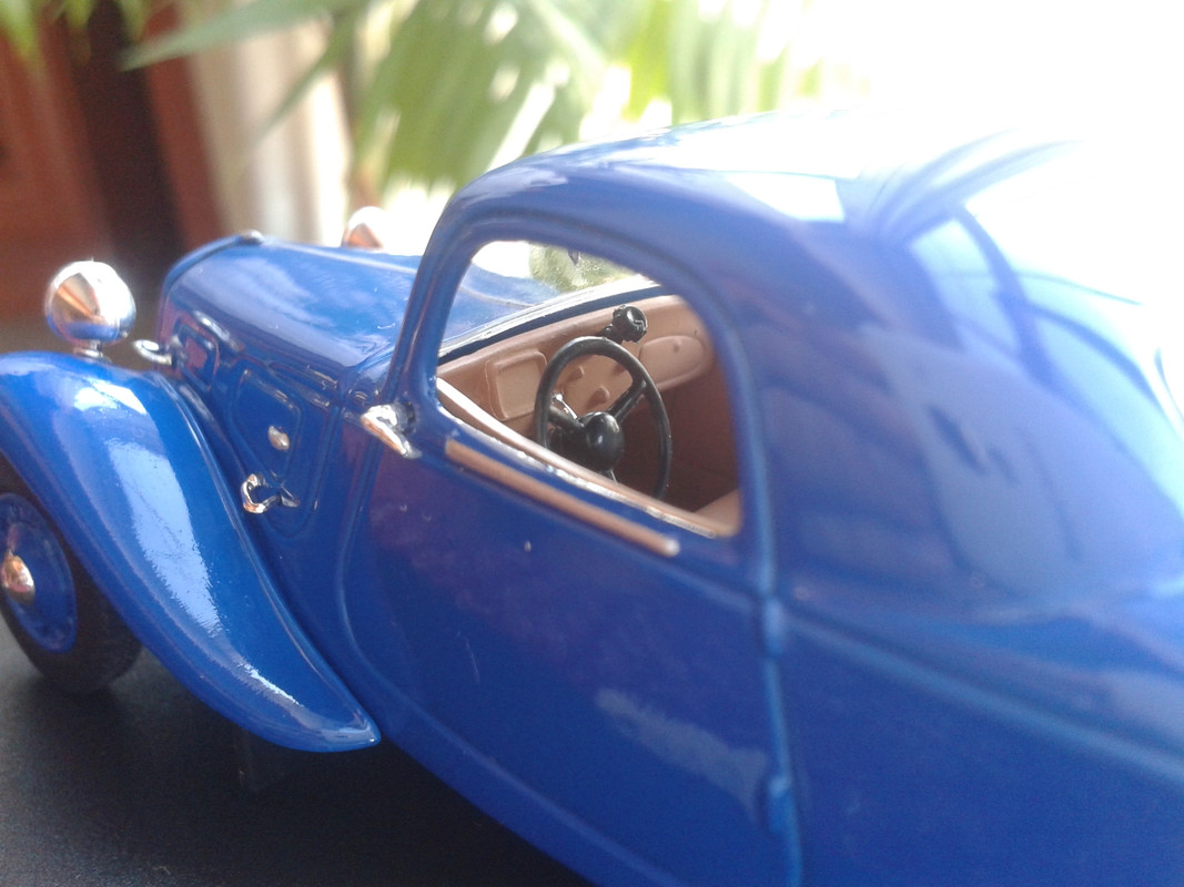 1938 Citroën Traction Avant 11 B Coupé (Universal Hobbies – nº20 LA SAGA DE LA TRACTION CITROËN) (13