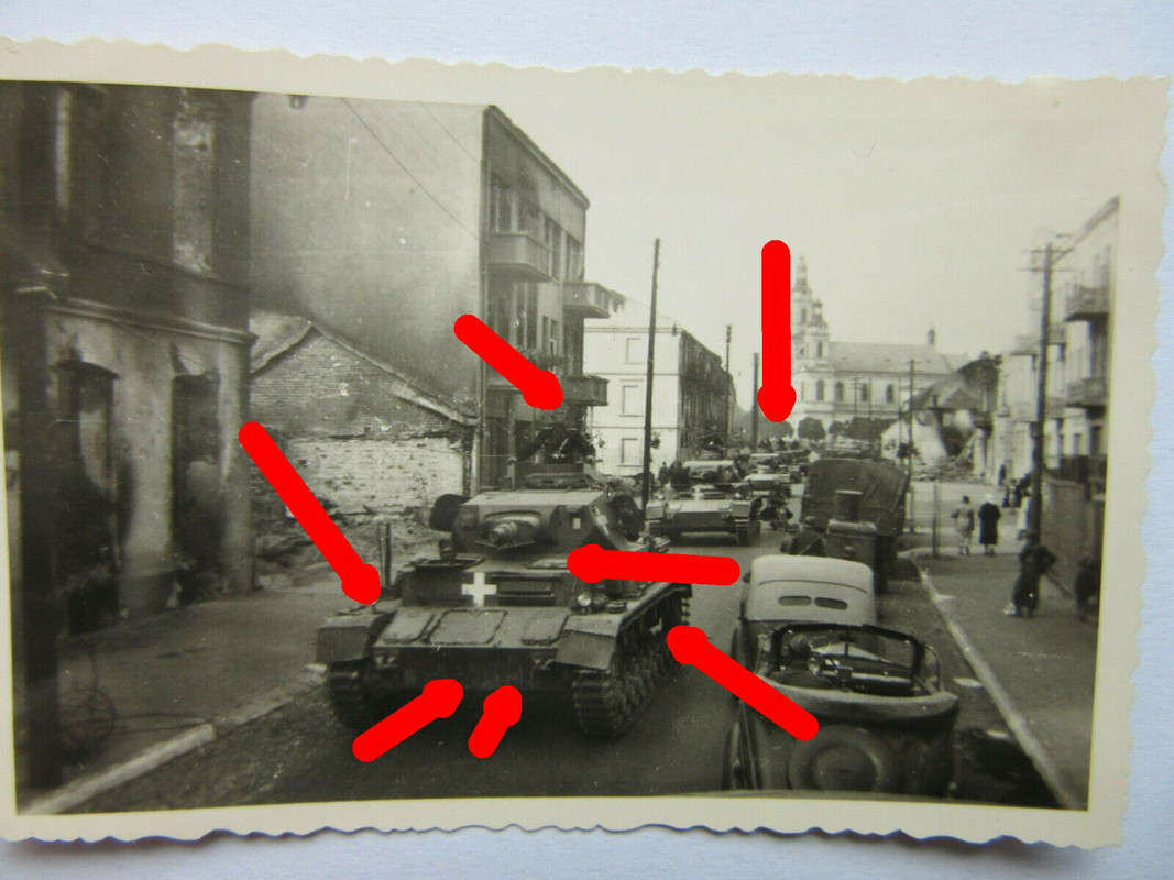 Foto Polen Panzer IV Frühe Ausführung Kennung Vormarsch Kirche