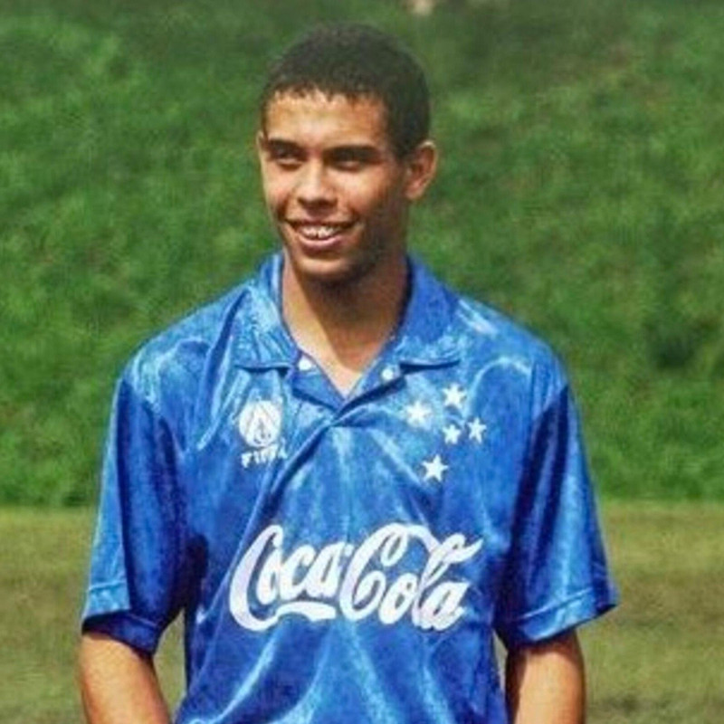Ronaldo compra el club Cruzeiro, equipo brasileño que lo vio debutar
