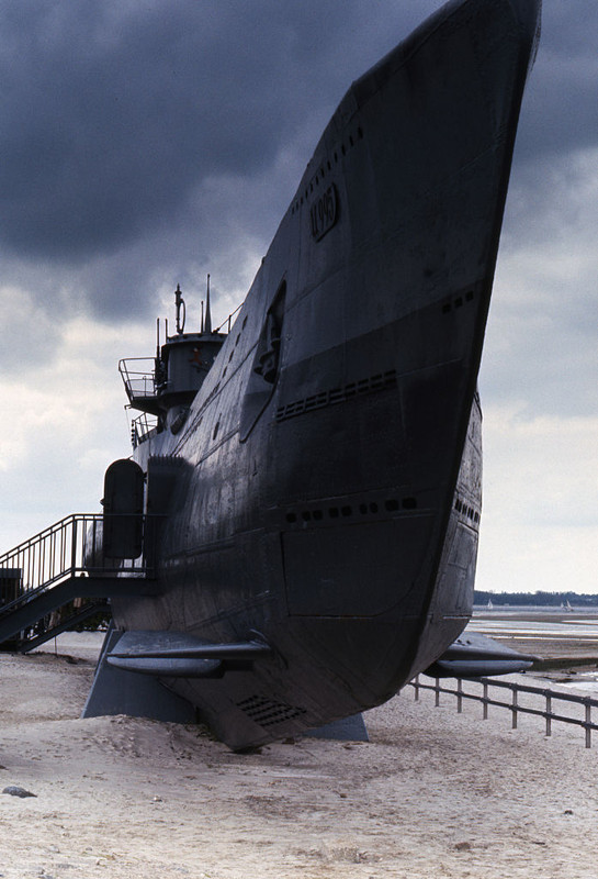 Navires musee Un-U-boot-U-995-de-type-VIIC41-Laboe-pr-s-de-Kiel-en-1980