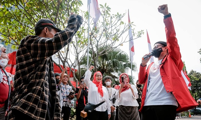 Menparekraf Sandiaga Uno tampil bersama Roy Citayam di Lapangan Parkir Gedung Sapta Pesona Kemenparekraf dalam lomba foto produk lokal yang digelar Kemenparekraf untuk memeriahkan HUT ke-77 Republik Indonesia.