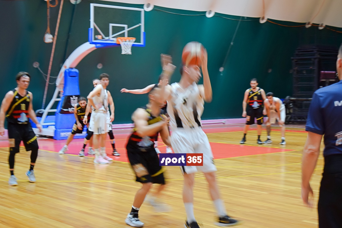 , &Omicron; &Delta;ί&omega;&nu; &Kappa;&upsilon;&pi;&alpha;&rho;&iota;&sigma;&sigma;ί&alpha;&sigmaf;&nbsp;64-60 &tau;&eta;&nu; &Kappa;&alpha;&lambda;&alpha;&mu;ά&tau;&alpha;&nbsp;B.C.&nbsp;&sigma;&tau;&eta;&nu; &Tau;έ&nu;&tau;&alpha;, &iota;&sigma;&omicron;&phi;ά&rho;&iota;&sigma;&epsilon; (1-1) &tau;&omicron;&upsilon;&sigmaf; &tau;&epsilon;&lambda;&iota;&kappa;&omicron;ύ&sigmaf; &tau;&eta;&sigmaf; &Alpha;1 &Epsilon;&Kappa;&Alpha;&Sigma;&Kappa;&Epsilon;&Nu;&Omicron;&Pi; (&phi;&omega;&tau;&omicron;&gamma;&rho;&alpha;&phi;&iota;&epsilon;&sigmaf; & &beta;ί&nu;&tau;&epsilon;&omicron;)