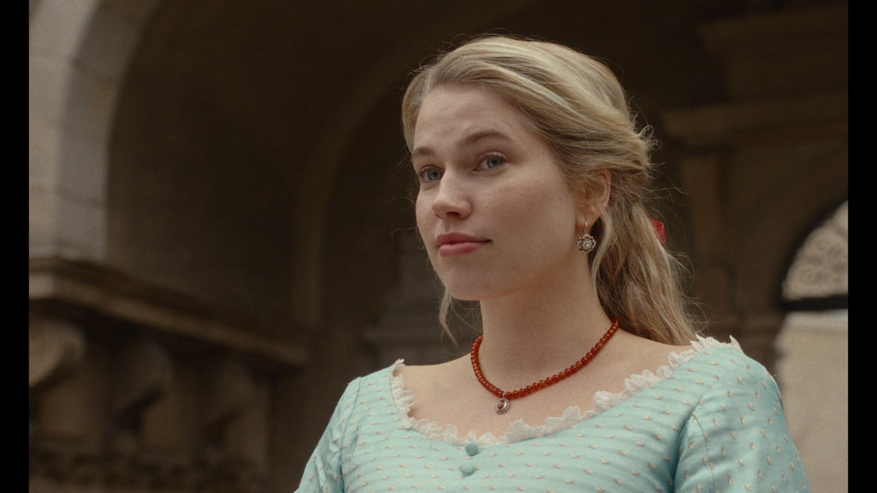 mpv-shot_The.Ugly.Stepsister.2025.2160p.UHD.BDRemux.HDR.DV.HEVC-Нечипорук_00_03_24_0002