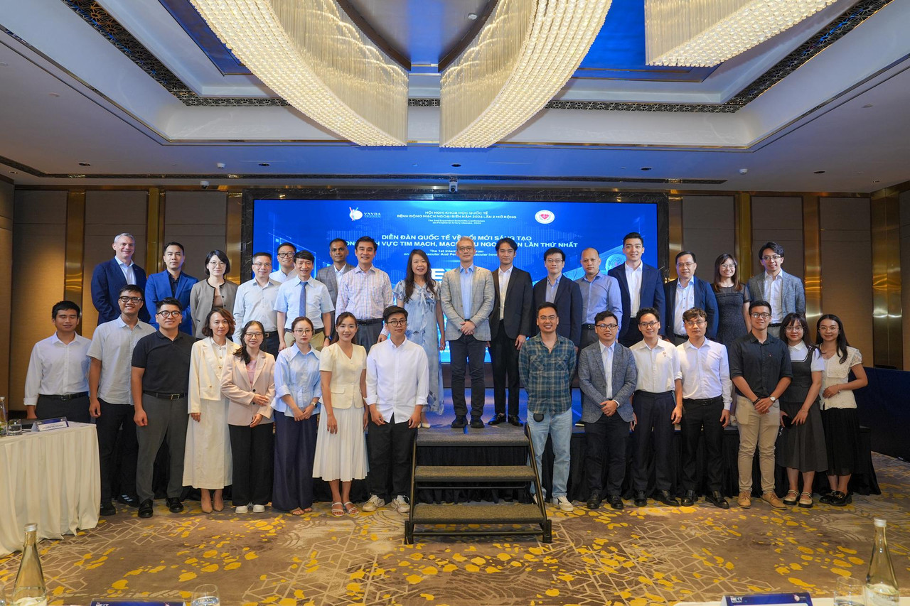 Đại biểu và chuyên gia tim mạch mạch máu tham dự khai mạc NEXT TECH FORUM 2026