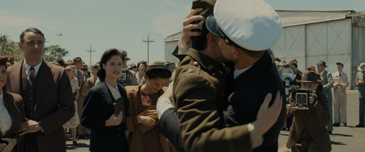 Unbroken 2014 (1080p x265 10bit Tigole).mkv_snapshot_02.09.08_[2