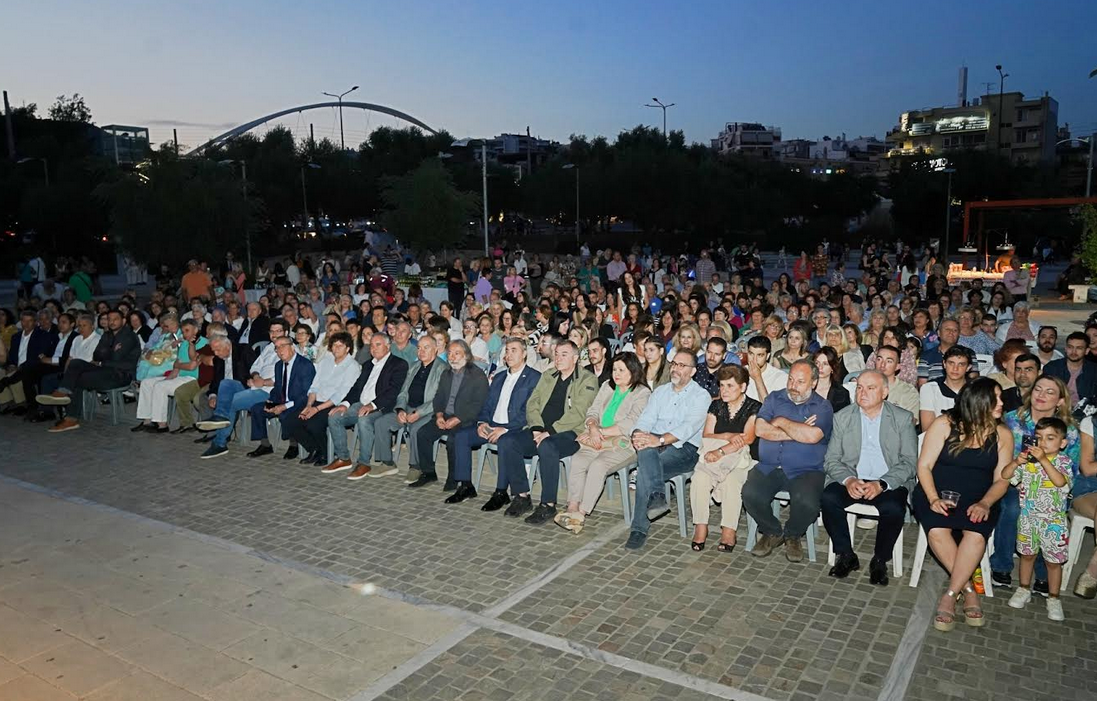 ΜΕ ΕΝΤΥΠΩΣΙΑΚΗ ΕΠΙΤΥΧΙΑ ΚΑΙ ΣΥΜΜΕΤΟΧΗ ΚΟΣΜΟΥ Η ΓΙΟΡΤΗ ΜΑΣΤΙΧΑΣ 