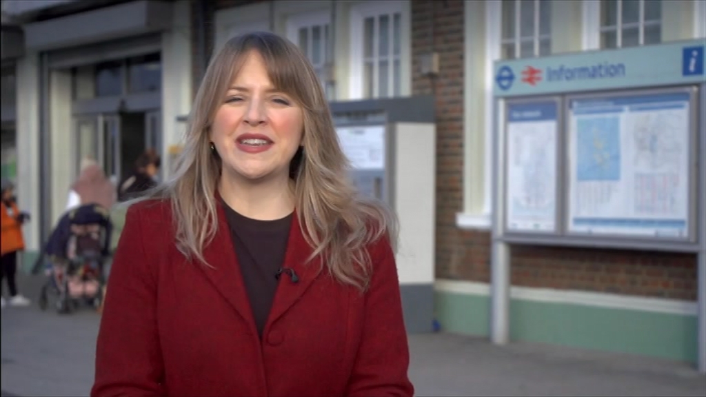 BBC London News_20230102_22252230.ts_snapshot_00.49.109