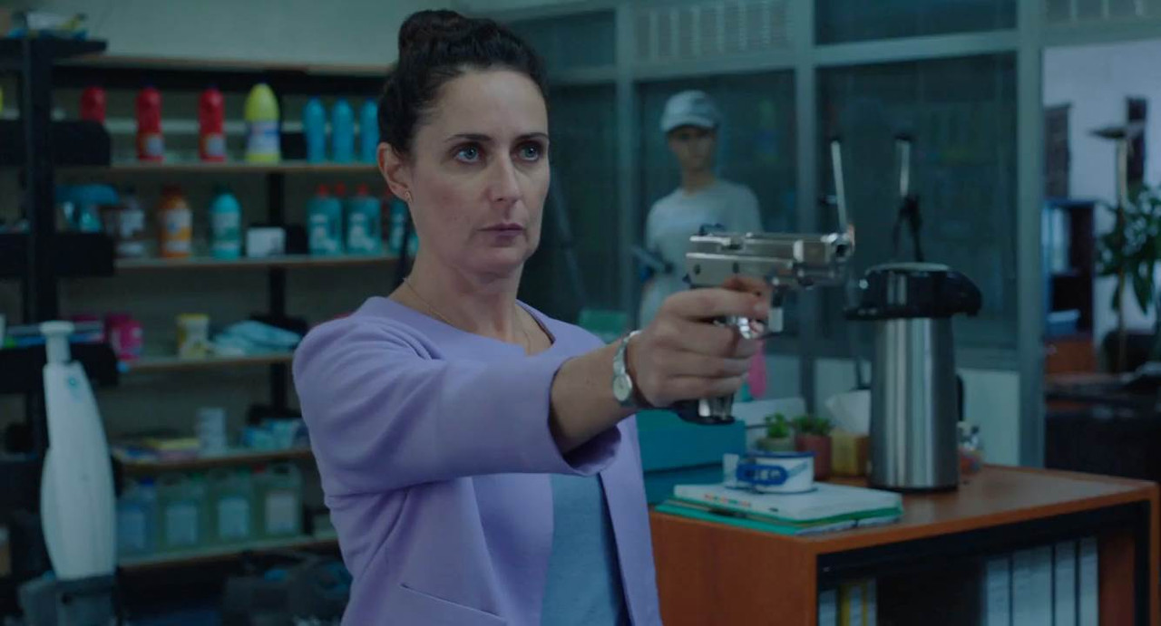 Employee of the Month 2022 WebRip [Hindi + Tamil + Telugu + French] 480p, 720p ESub Screenshot