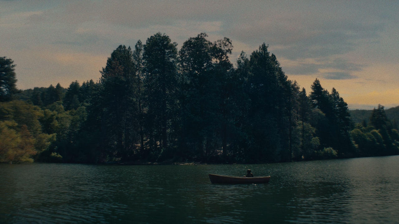 Homecoming (4K UHD) S02E01 [1080p].mkv_snapshot_02.32.152