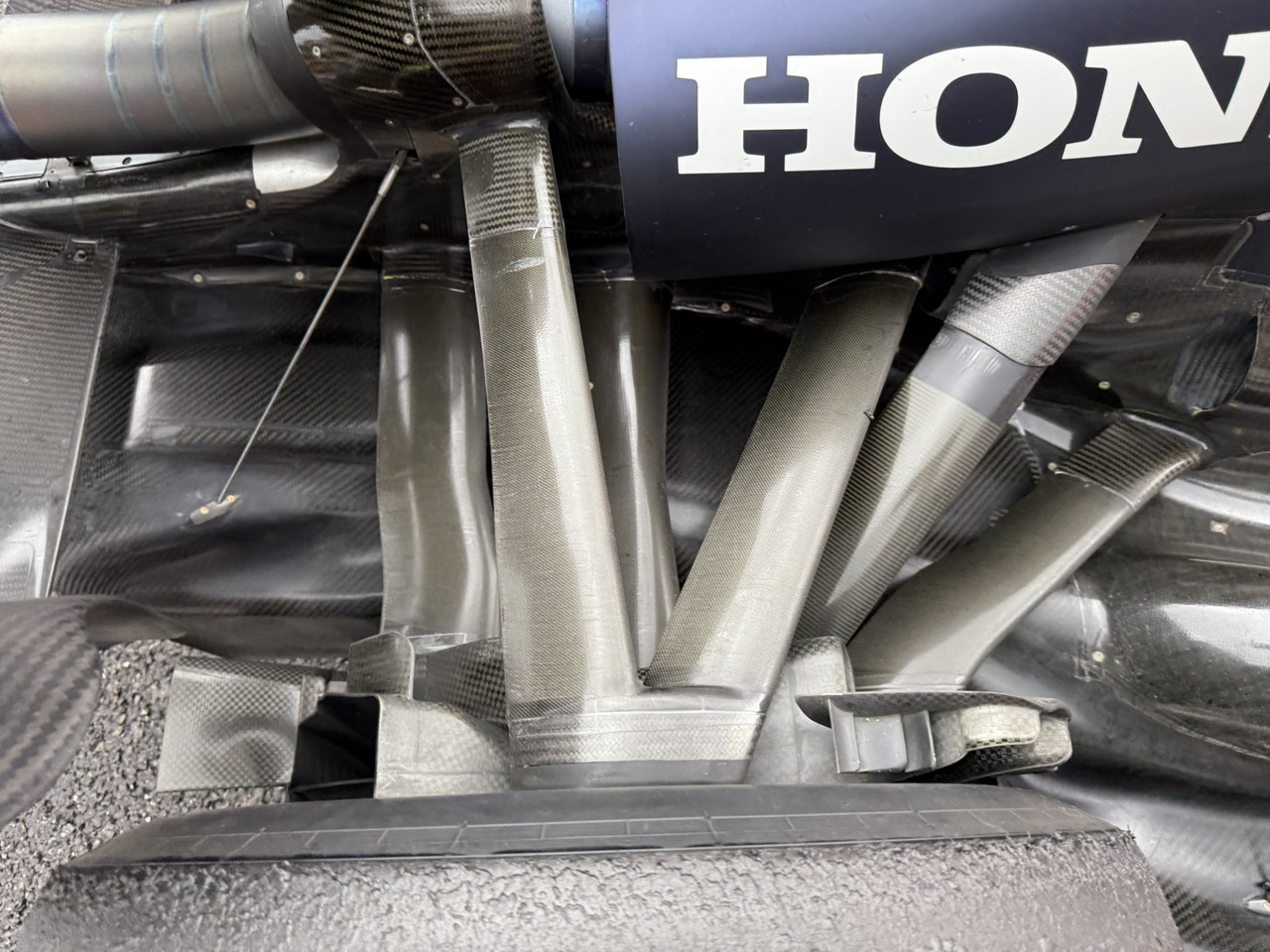 G5t-Q8Ls-Xk-AA0f-L4-format-jpg-name-larg