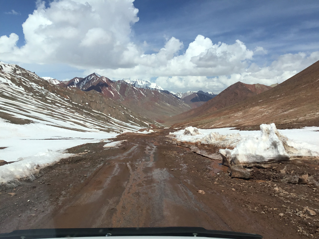 Аренда машины в Таджикистане