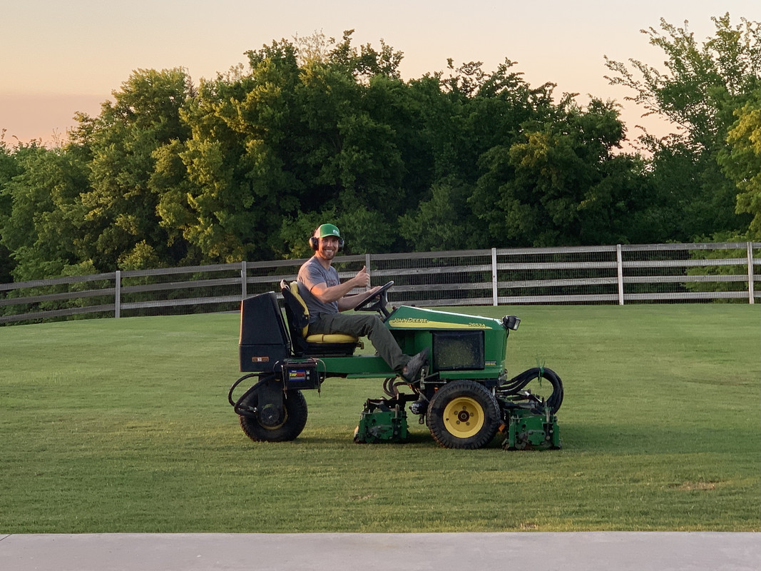 FAA74393-CC40-4D8F-A24B-B71BA77F41E7