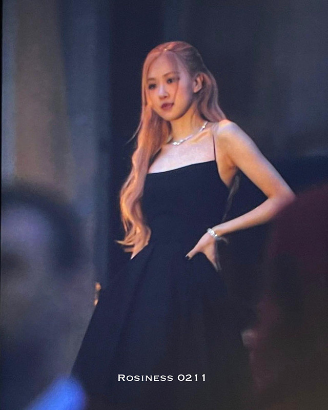 foto Rose BLACKPINK di The MET untuk even Sulwhasoo