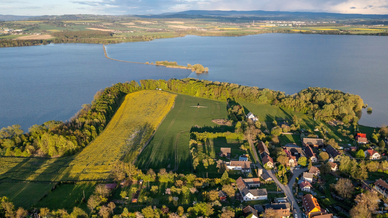 Bouwgrond op schiereiland in Oost-Bohemen - Afbeelding 13