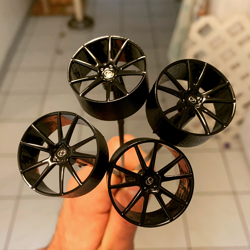 C35706A6-CA13-4AE8-9DF7-79EDB4C11E34