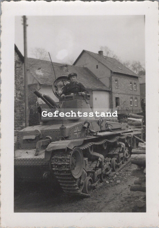 Foto, PZ.-Rgt. 11, Panzerkampfwagen 35(t) Skoda in Rheinbach