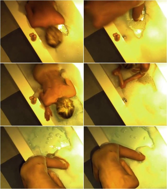 [Image: my-little-sex-beast-stuffed-her-ass-befo...ildo-3.jpg]