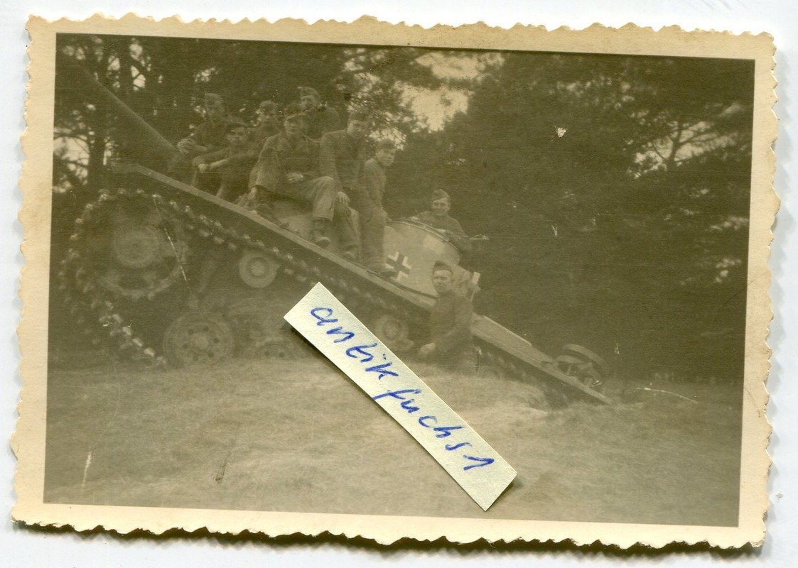 Deutscher Panzer vom Typ Sturmgeschütz mit Langrohr im 2.WK