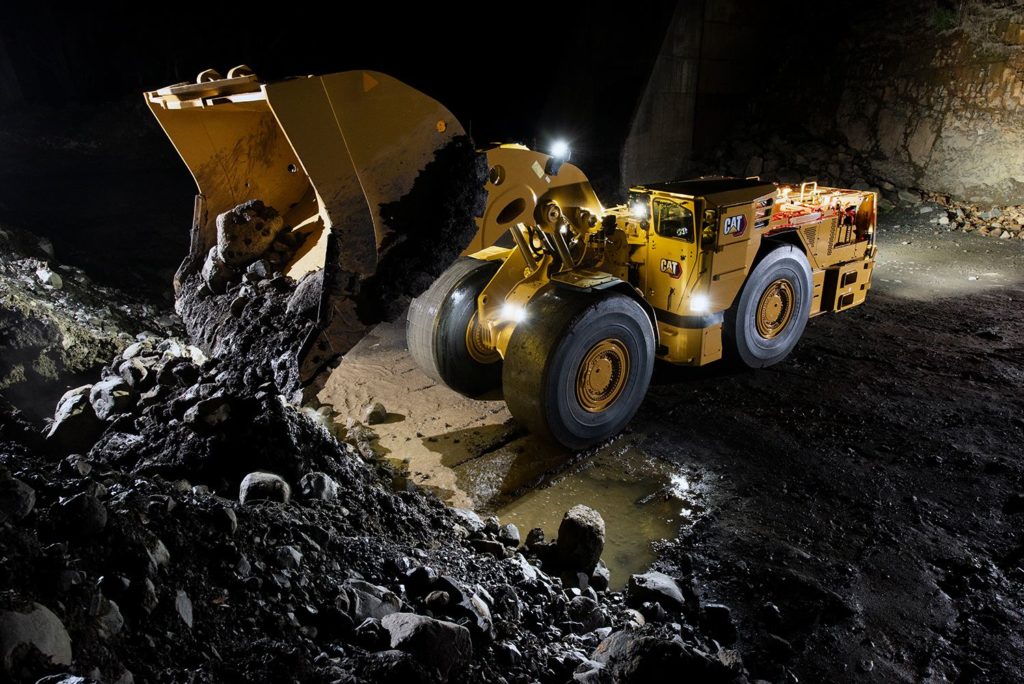 Underground LHD scoop components
