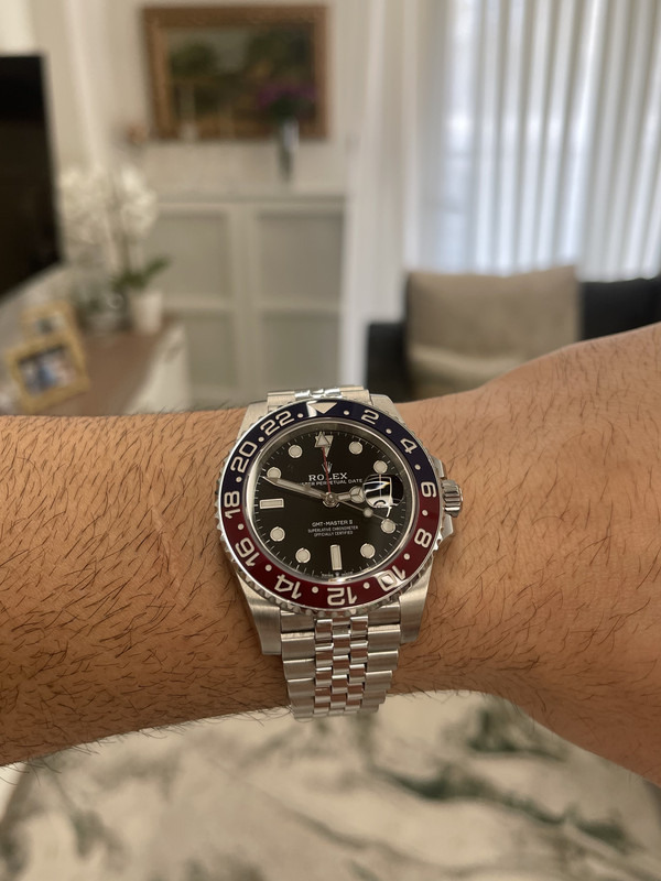 06E6EDB3-0535-40E0-9621-BAECF31A7263