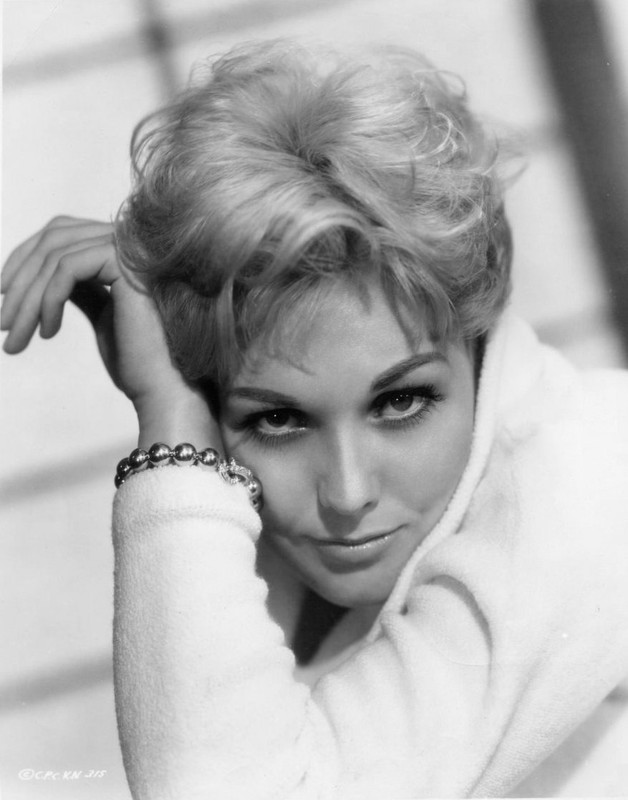 kim_novak_356