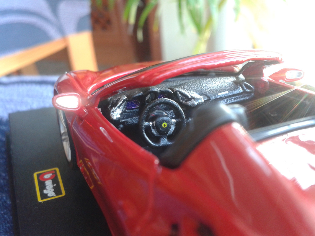 2016 Ferrari 488 Spider (Bburago Signature Series) (14)