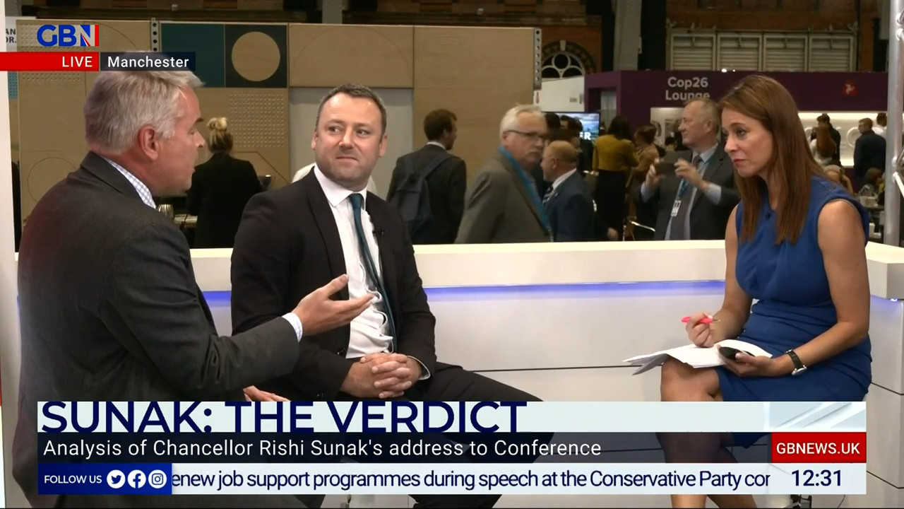 10.04 - 12.00.00 - The Briefing Lunchtime with Gloria De Piero. Your ....ts_snapshot_32.39.223