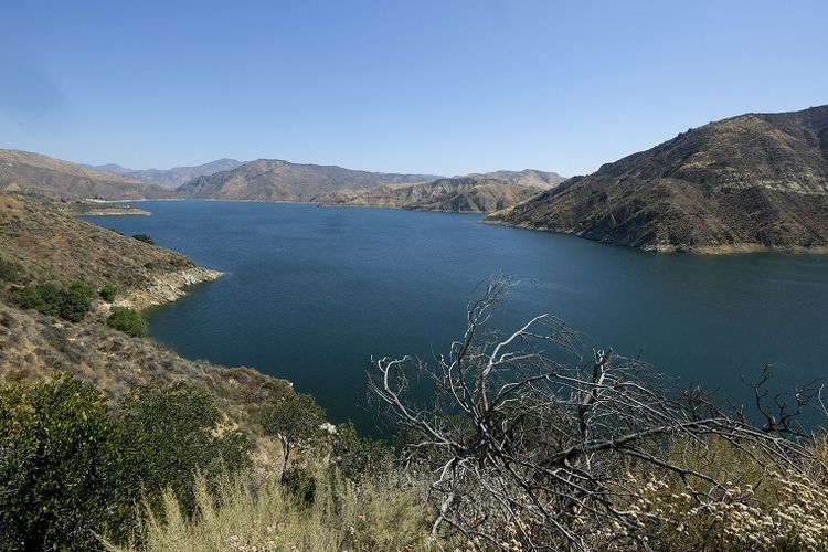 Danau Piru, Ventura, California, Amerika Serikat.