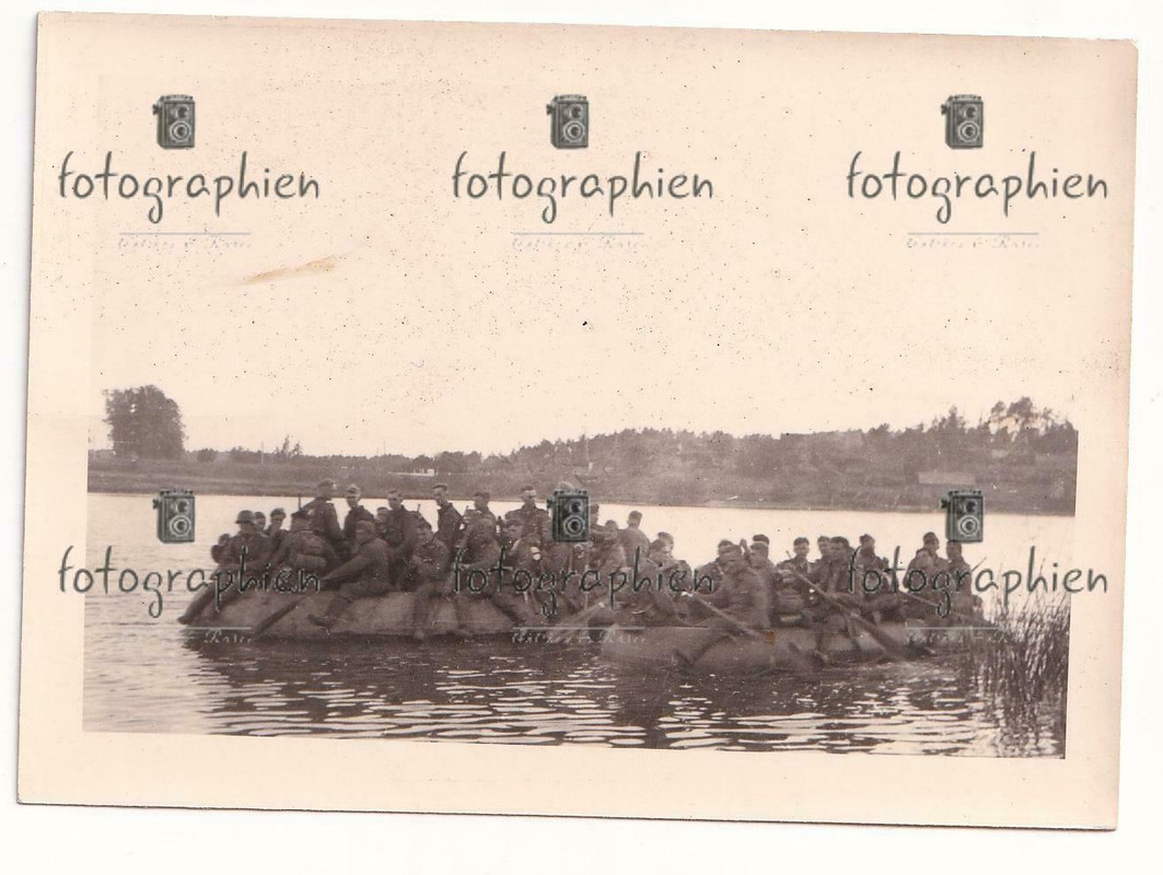 org. Foto Russland Nord Baltikum Estland Pioniere Schlauchboot Übersetzen