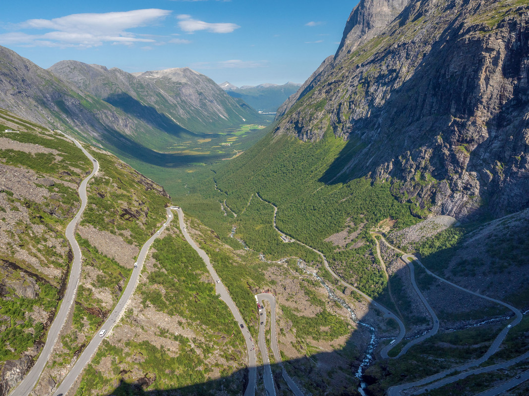 [Image: trollstivegen2.jpg]