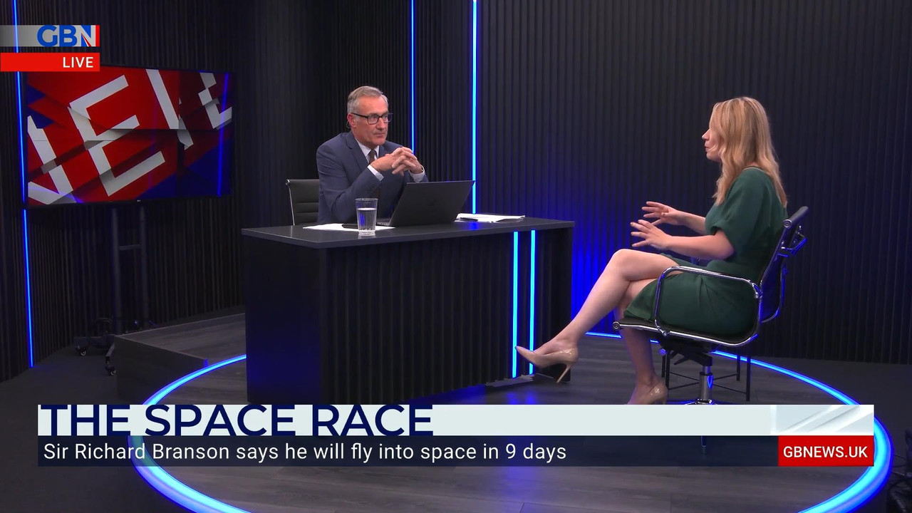 Space race Branson and Bezos will fly to space.mp4_snapshot_06.44_[2021.07.02_23.16.33]