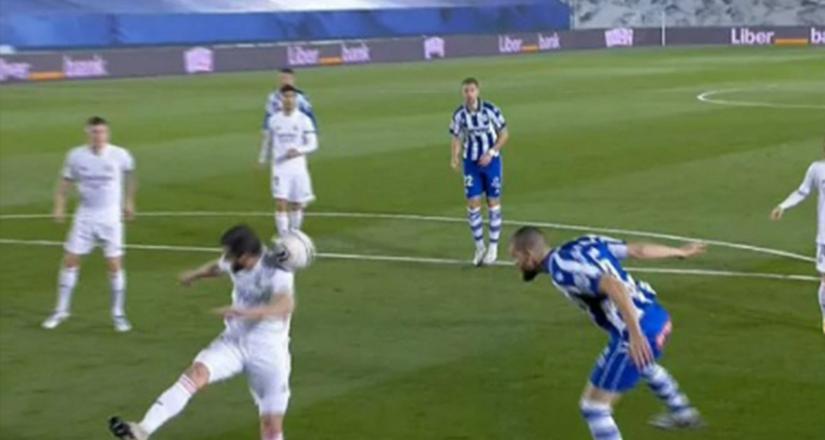 BAF5F271-04CC-415B-99D7-825DC92AFEF4