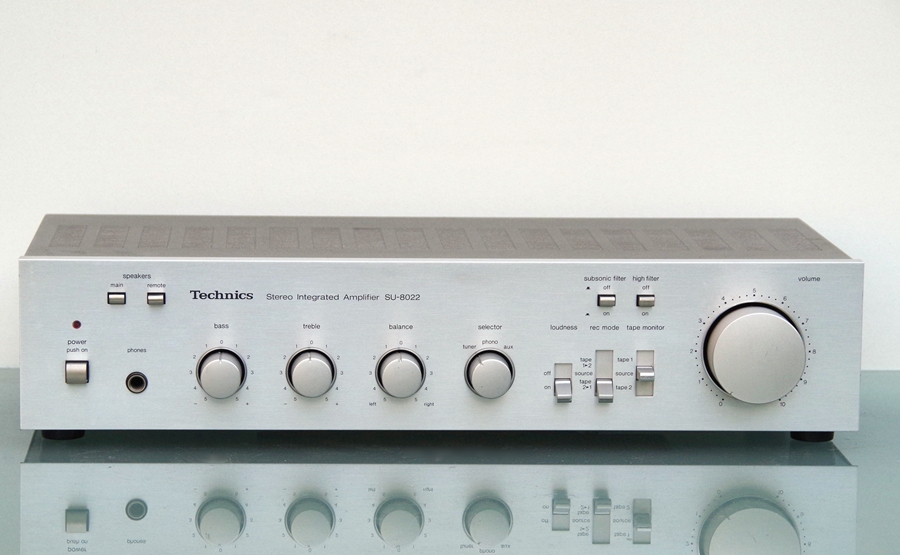 [Bild: Technics-SU-8022-2x.jpg]