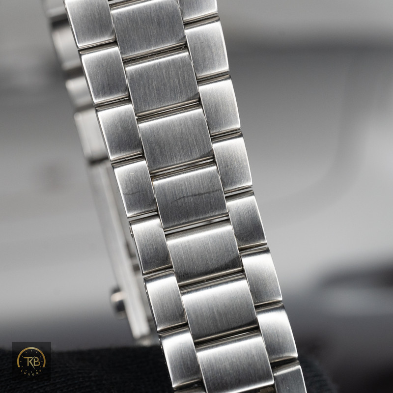 Omega Seamaster Planet Ocean GMT - Image 11