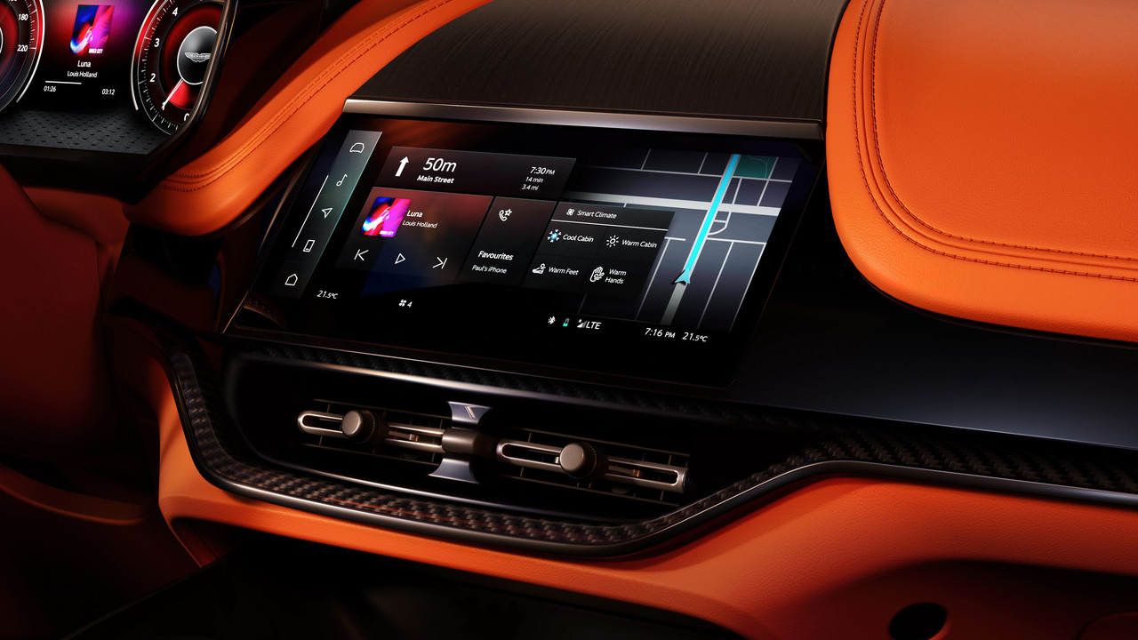 AstonMartinDBX707_10