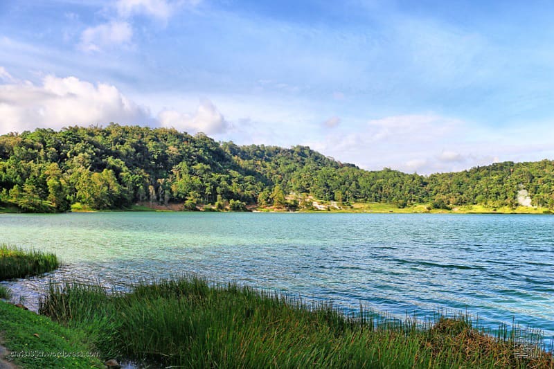 Danau Linow