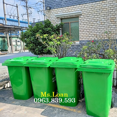gia-thung-rac-hdpe-240-L-mau-xanh.jpg