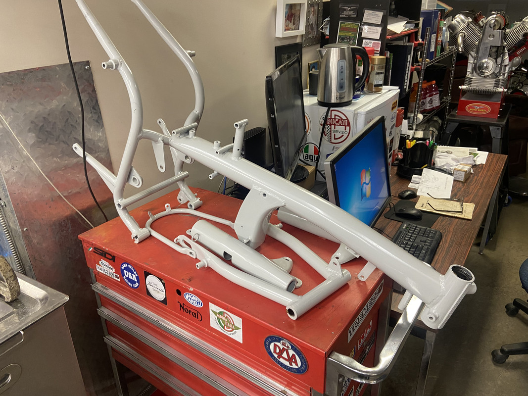 2A5FAC0D-9D5F-4A8E-9F2D-3731278C48E9